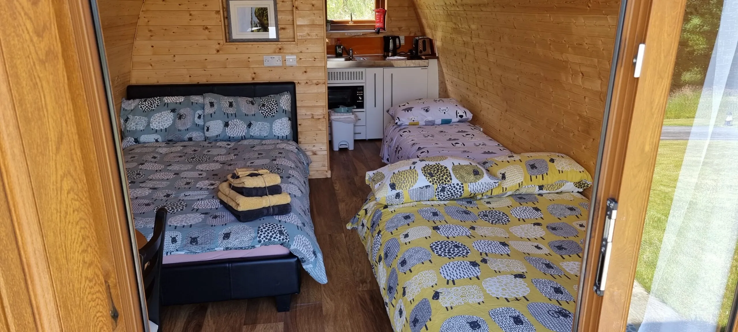 Lakefield Pod — photo 1 of 5