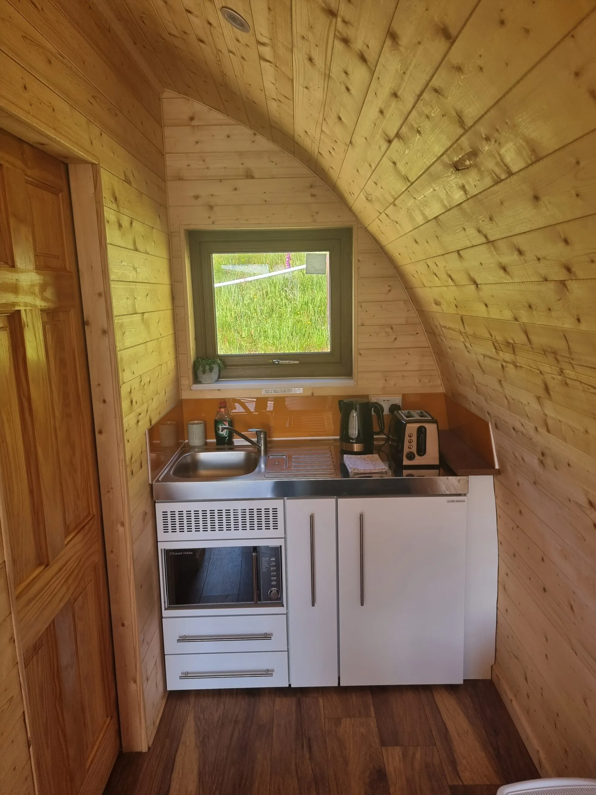 Sheepfield Pod — photo 2 of 6