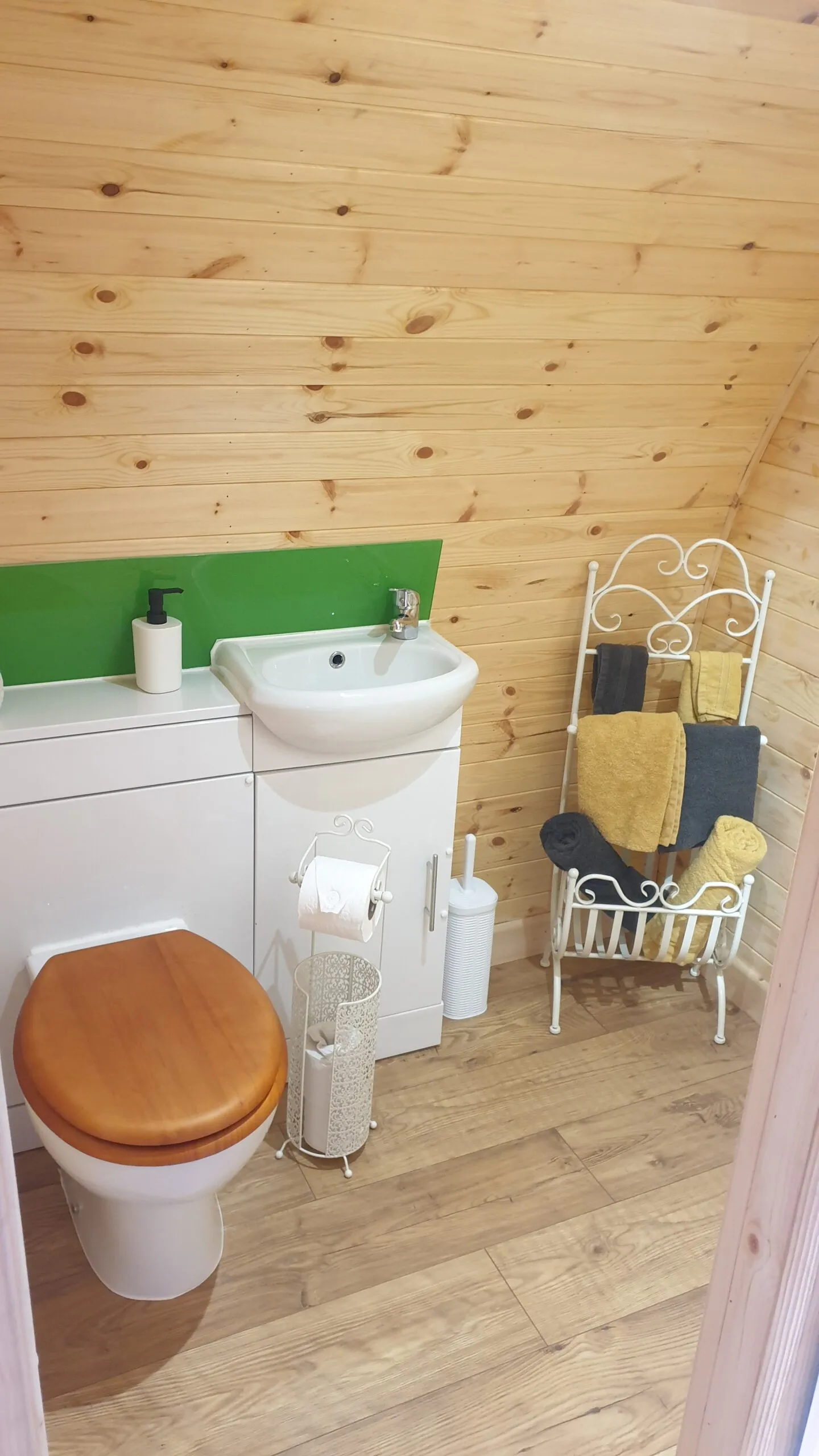 Hillfield Pod — photo 2 of 3