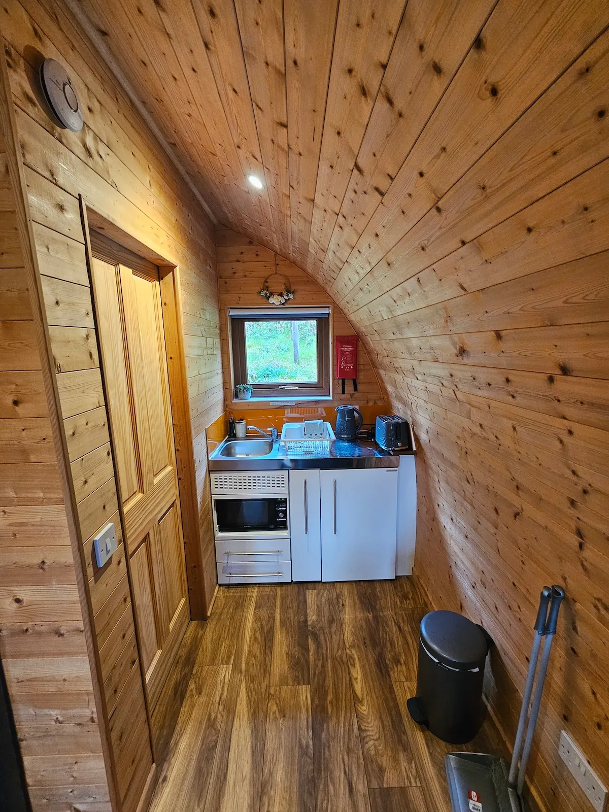 Lakefield Pod — photo 3 of 5